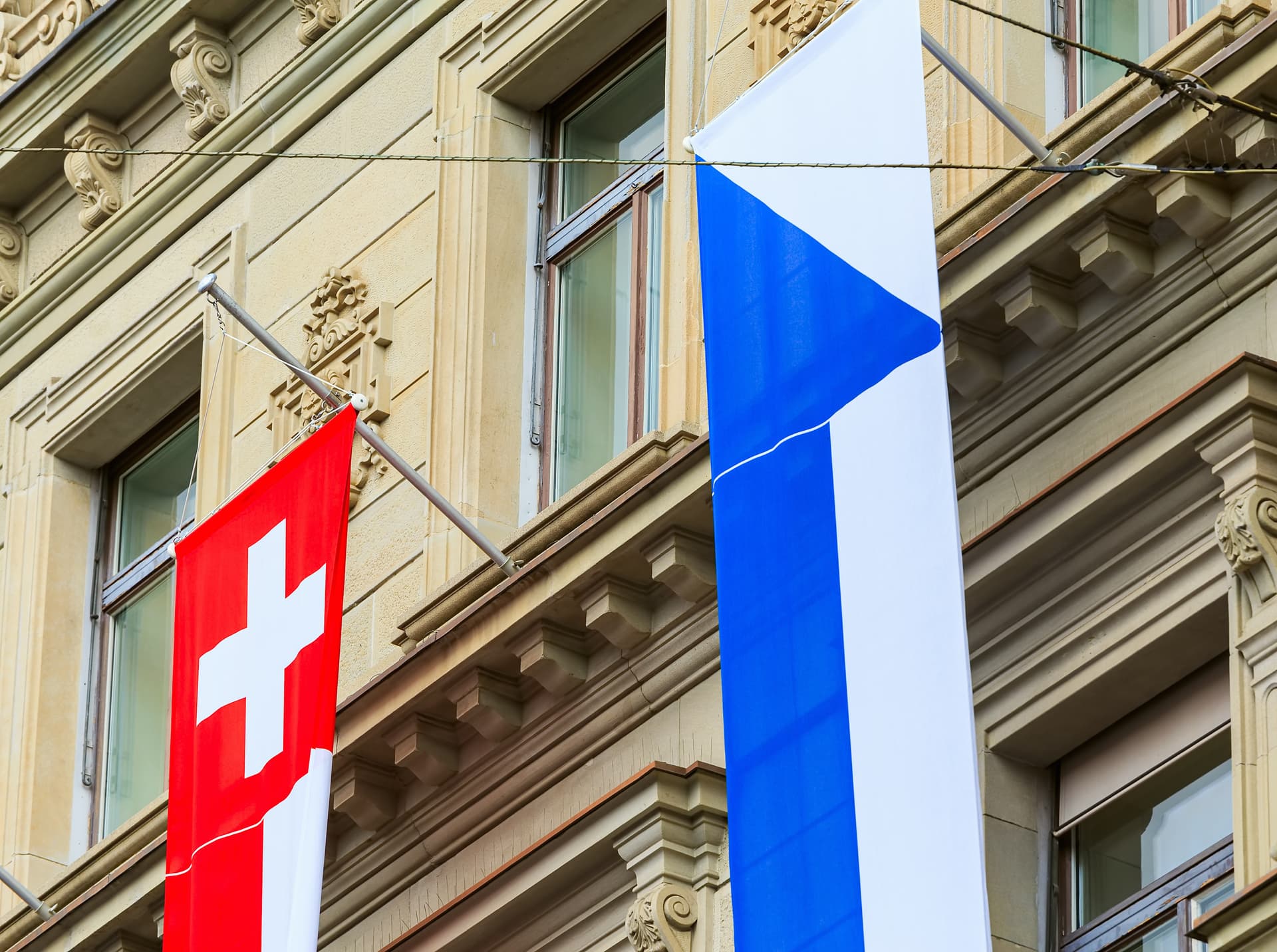 Swiss Banks Team With Fintechs to Enter the Crypto Space