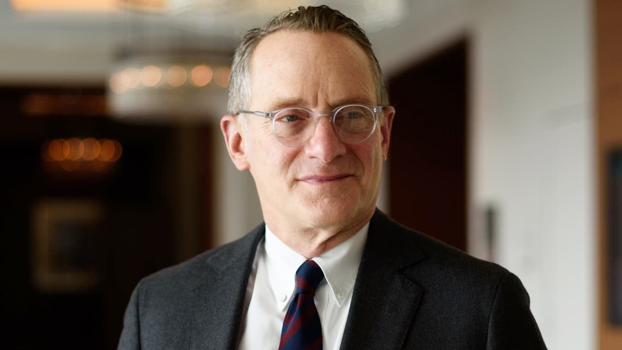 Oaktree Capital Chairman Warms up to Crypto — Thankful His Son Owns Enough Bitcoin for the Family