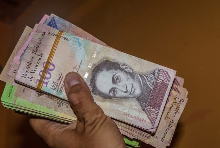 How Fiat Money Fails: Deconstructing the Government's Paper-Thin Promise