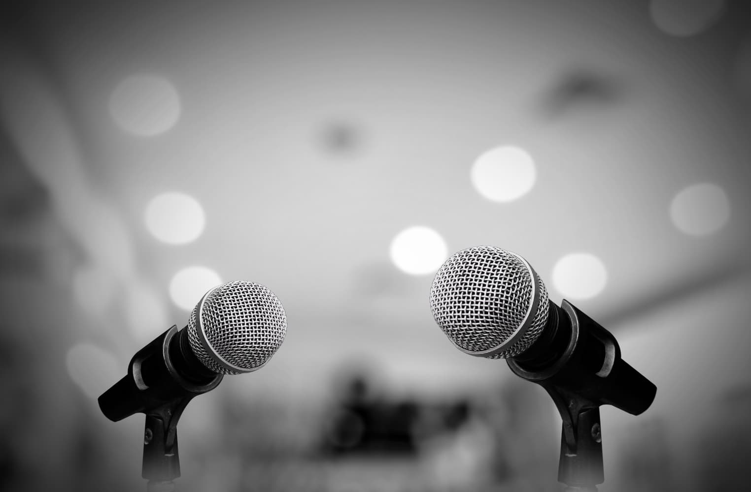 'Why Are You Afraid?' - Roger Ver Debates Economist Nouriel Roubini