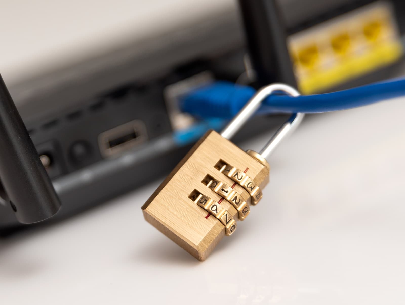 HTC Unveils Privacy Protecting 5G Router, Pundi X Finalizes Blockchain Phone Prototype