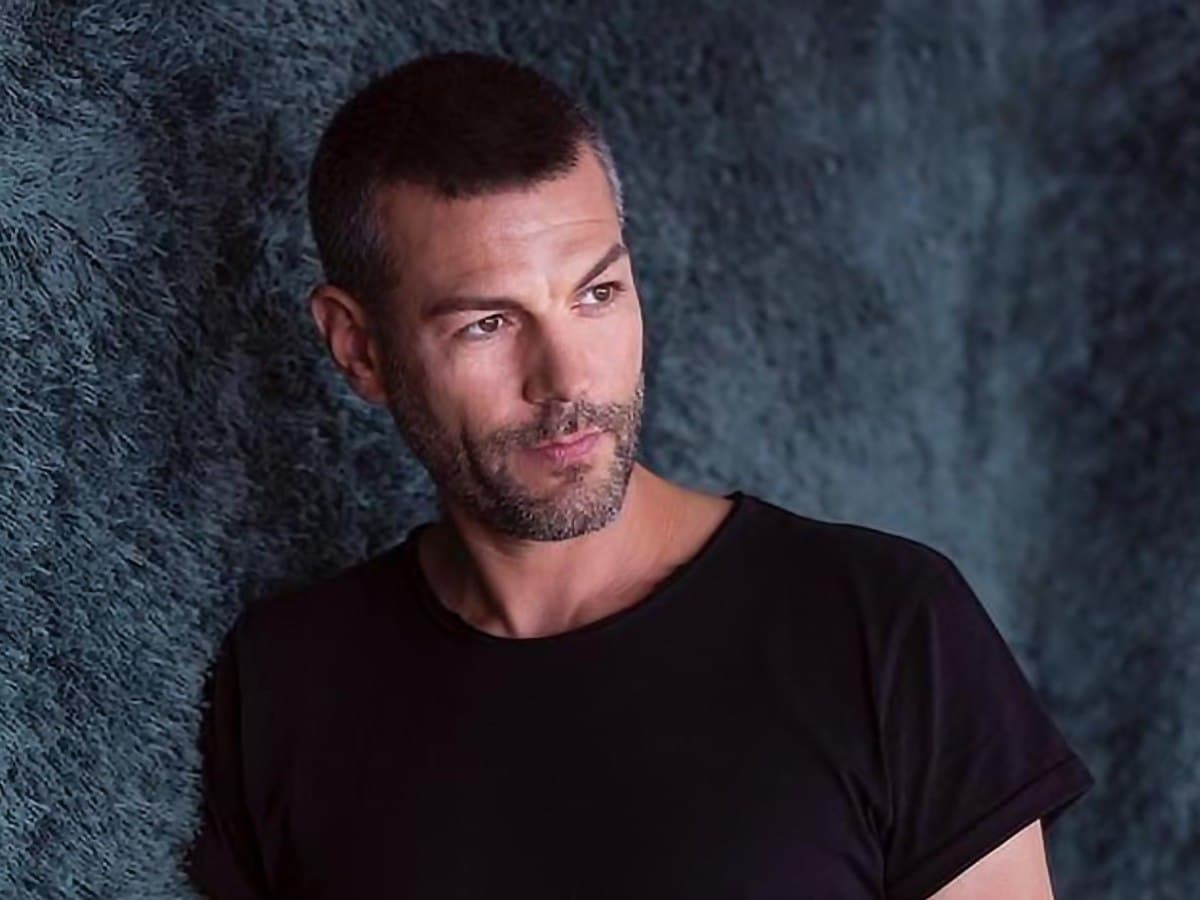 Sensorium Galaxy Building the Mecca of Electronic Dance Music in Virtual Reality