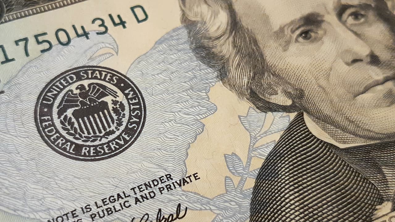 Buying Corporate Bonds and ETFs: US Federal Reserve Continues to Bailout 'Too Big to Fail'