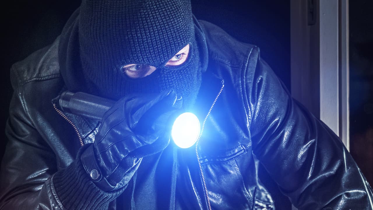 Crypto Scammers Steal $381 Million While Twitter Hackers Direct Funds to Mixers