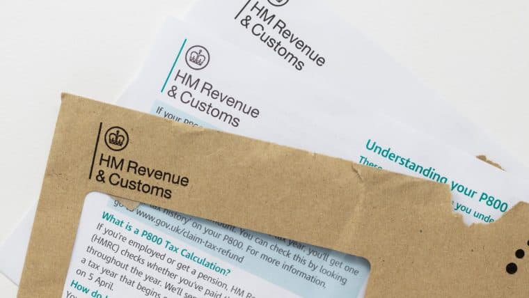 Crypto Exchange Coinbase Hands Over Customer Data to UK Tax Authority