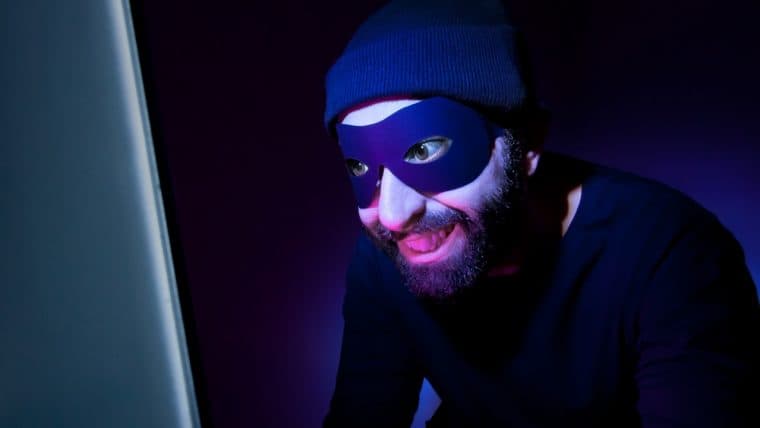 Mastermind of Bitcoin Mining Ponzi Scheme Extradited to the US: $20 Million in Victims' Funds Laundered