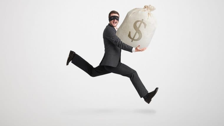 CEO of MTI Bitcoin Ponzi Scheme Flees South Africa in Possible Exit Scam – Funds Blocked