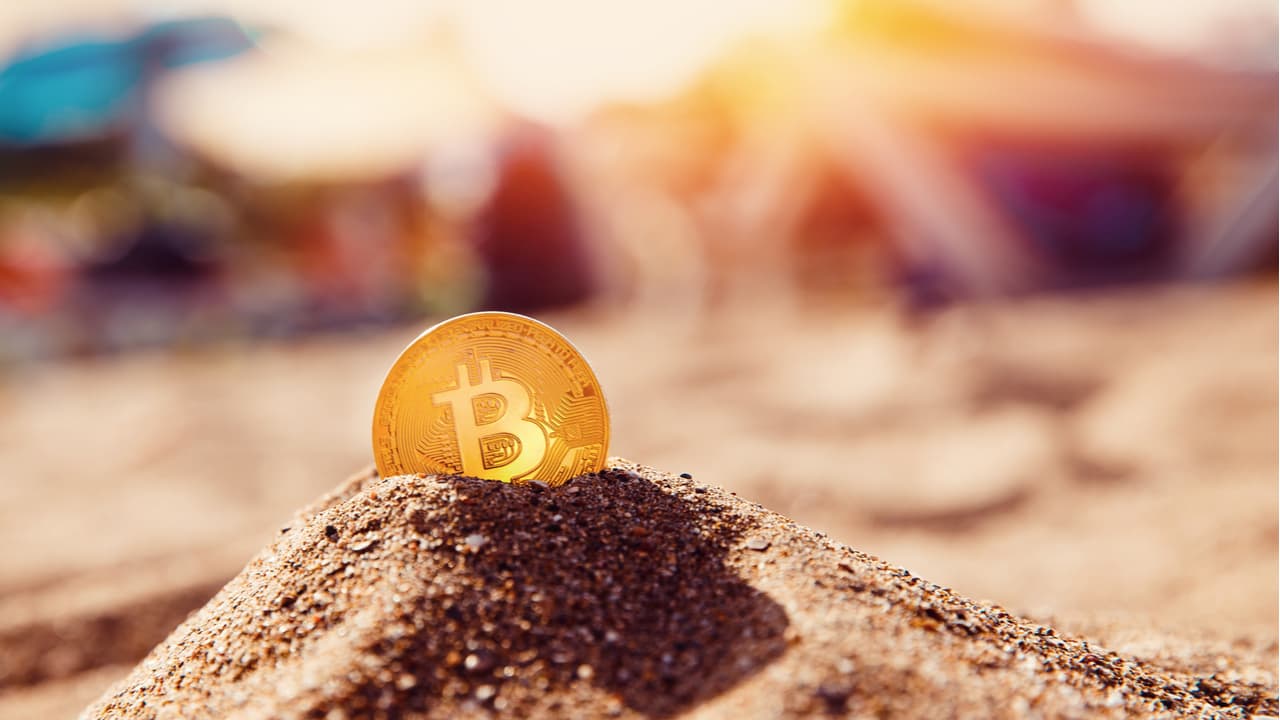 Bitcoin Miners Earn Over $1 Million per Hour — Revenue Increases 185% Since the 2020 Halving