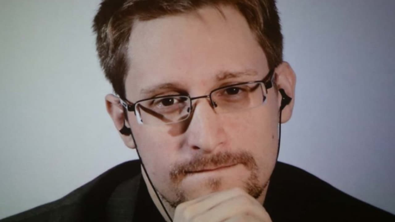 Snowden Reacts to Bitcoin's New Price Milestone — Whistleblower Tweets 'One word: Bitcoin'