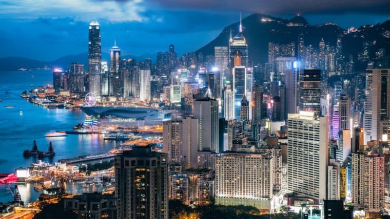 Bitcoin Trader Robbed During an In-Person Transaction, Kicked Out of Car in Hong Kong