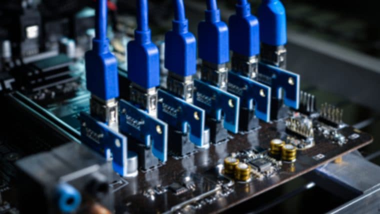 Chinese Internet Cafe Owners Deal With the Pandemic Crisis by Using Their Facilities to Mine Cryptocurrencies