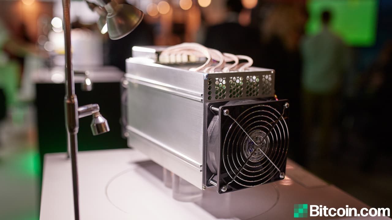 Report: China's Bitcoin Hashrate Dominance Dives, 'North America Could Steal the Lead'