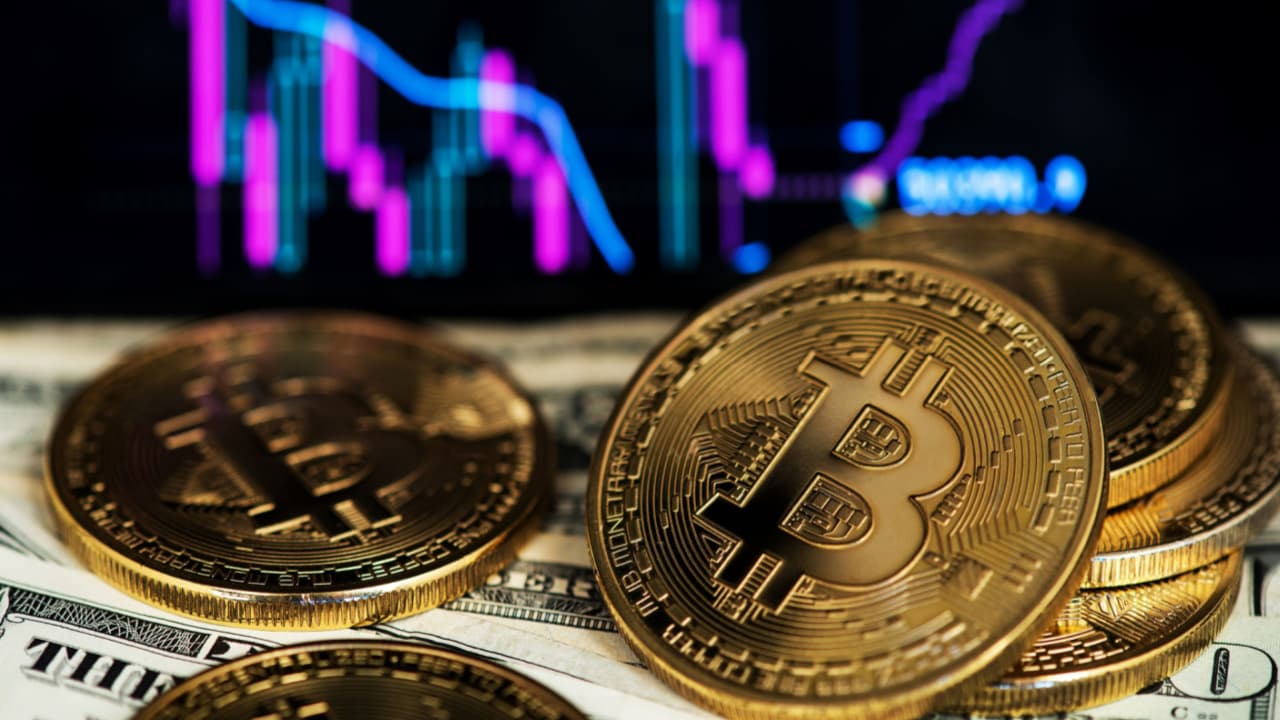 Bitcoin, Ethereum Technical Analysis: BTC Moves Towards $22,000 to Start the Weekend