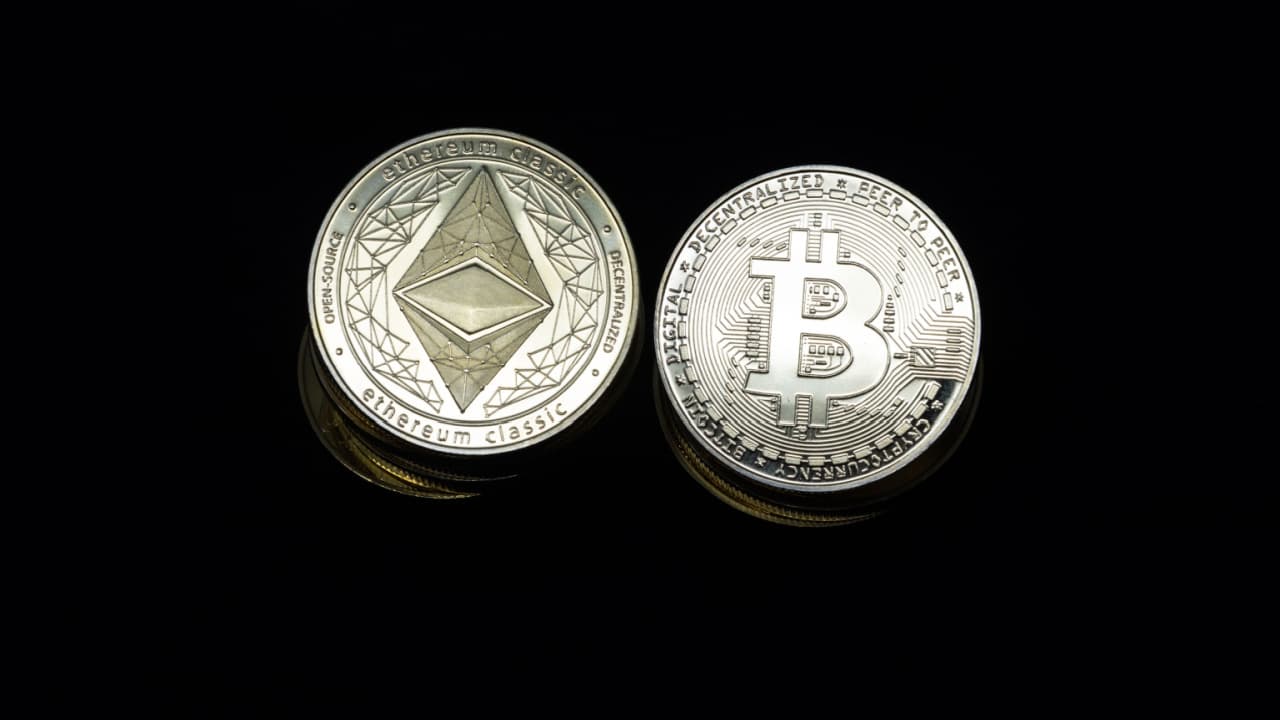 Bitcoin, Ethereum Technical Analysis: BTC, ETH Continue to Consolidate as USD Strengthens