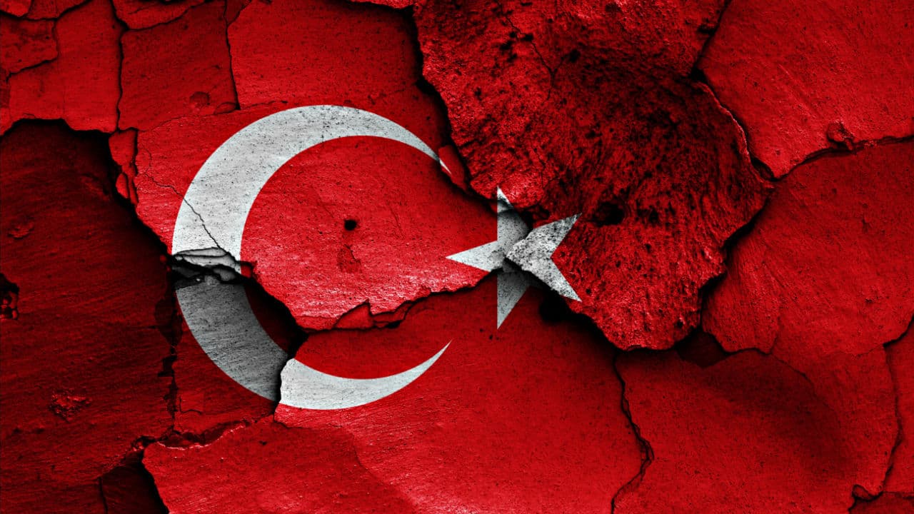 Cryptocurrency Exchanges Offer Assistance to Earthquake-Hit Turkey