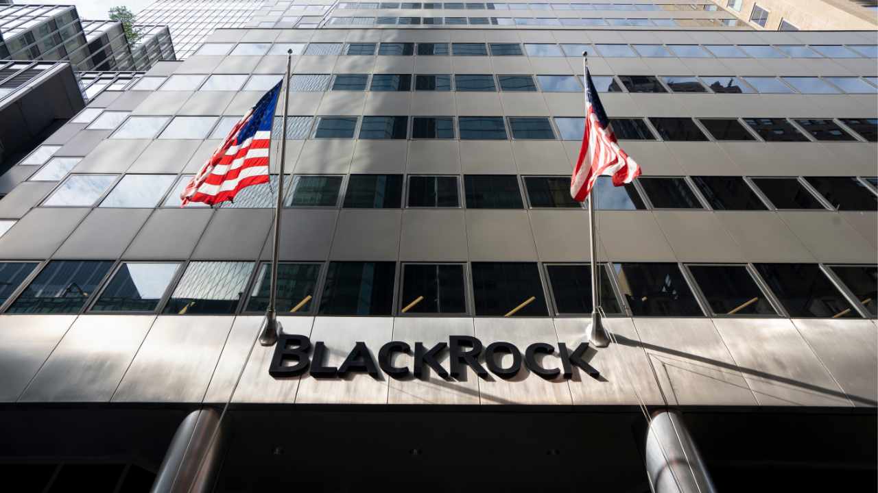 World's Largest Asset Manager Blackrock Predicts No Fed Rate Cuts This Year