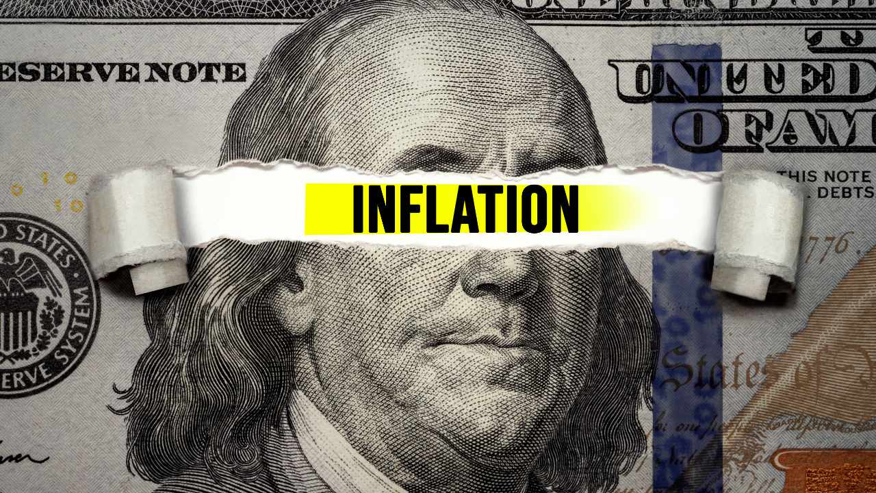 Economist Peter Schiff Says Fed Policies Significantly Harm Economy — Warns of More Inflation