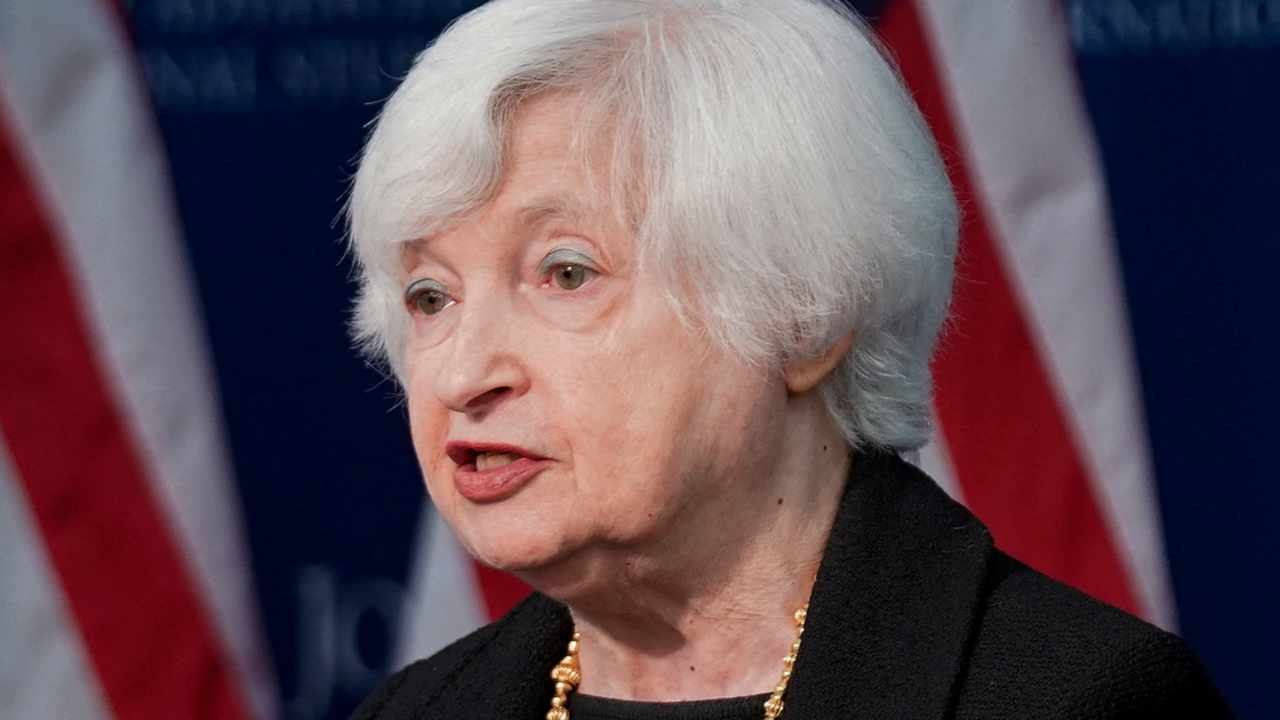 Secretaria del Tesoro Janet Yellen Discute la Economía de EE.UU., Riesgo de Recesión, Aterrizaje Suave