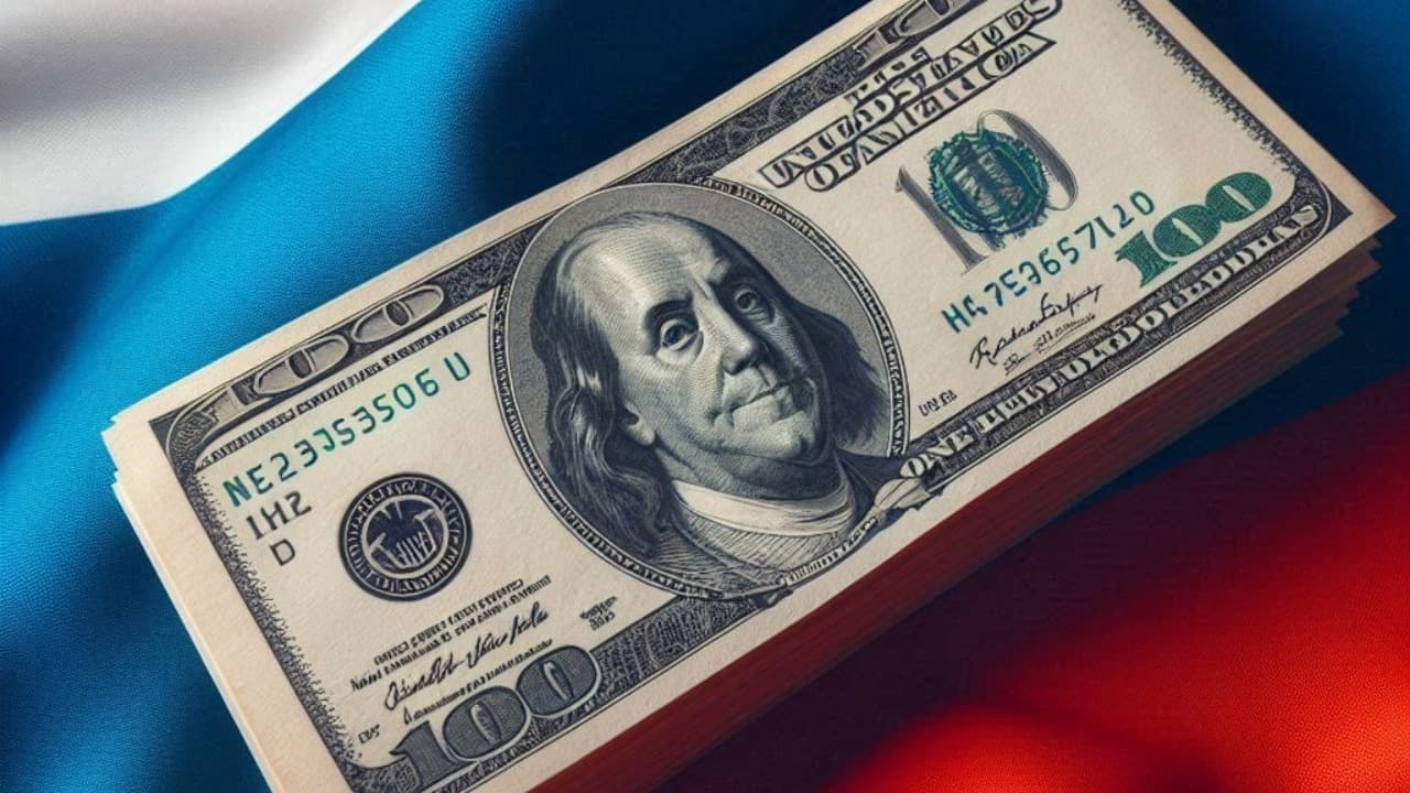 Kremlin Warns: Global Concerns Grow Over Dollar's Political Use