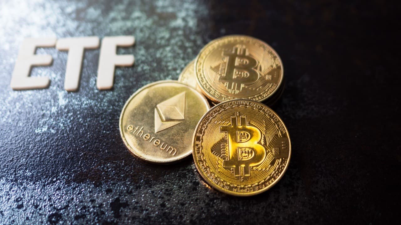 ETFs Mantêm Forte Rally Com Entrada de $598 Milhões para Bitcoin e Entrada de $274 Milhões para Ethereum