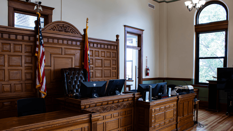 Coinbase lehnt eine Klage in Höhe von 1 Milliarde Dollar wegen der Entfernung von WBTC durch Bit Global ab.