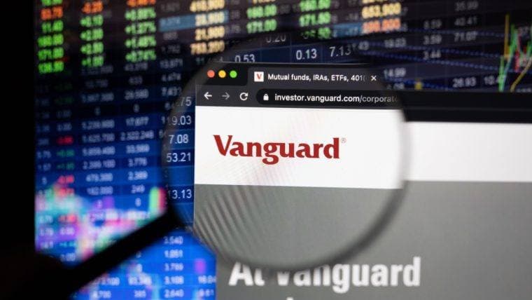 Vanguard утроила свои анти-биткойн позиции: Слабый, не имеет внутренней ценности