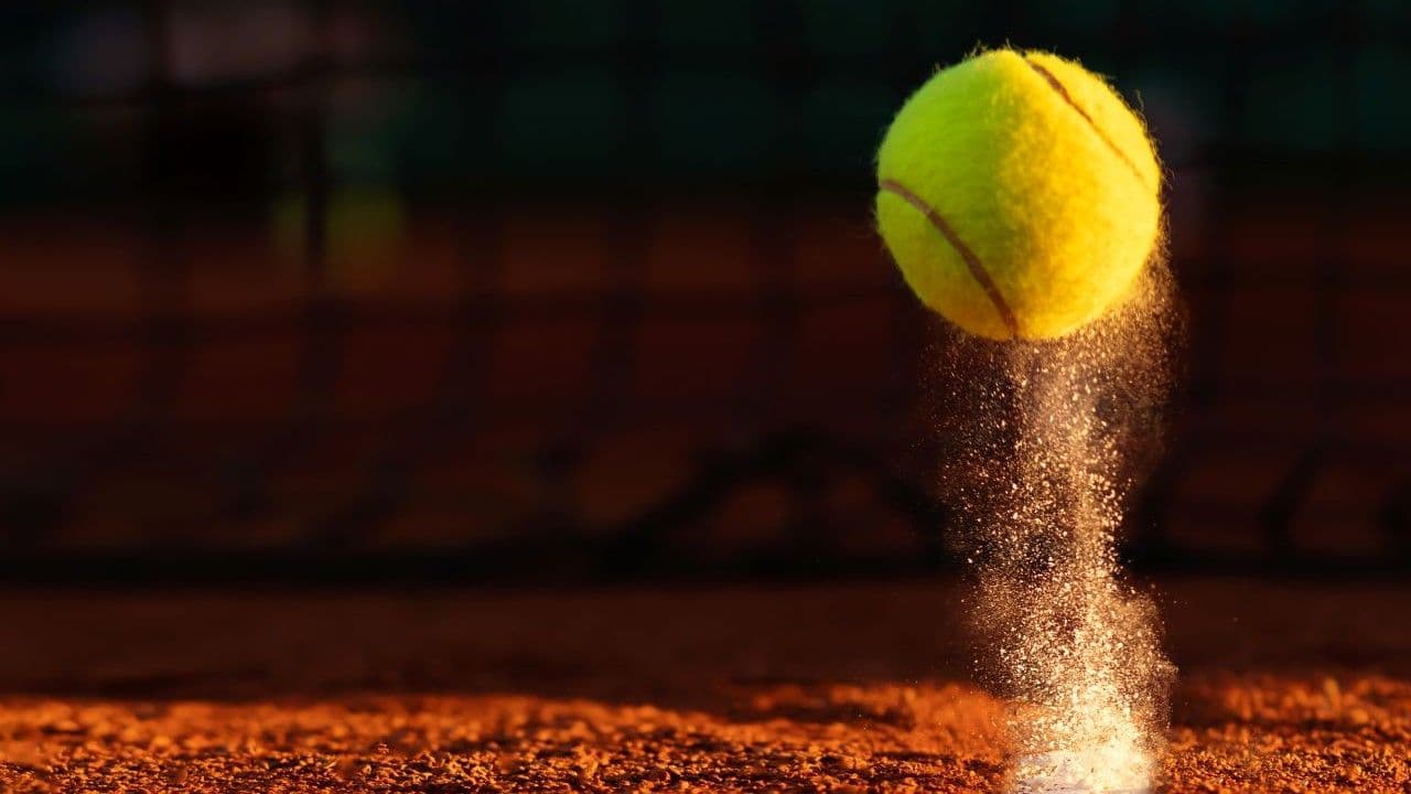 Bitcoin在市场情绪仍然混合的情况下略有反弹