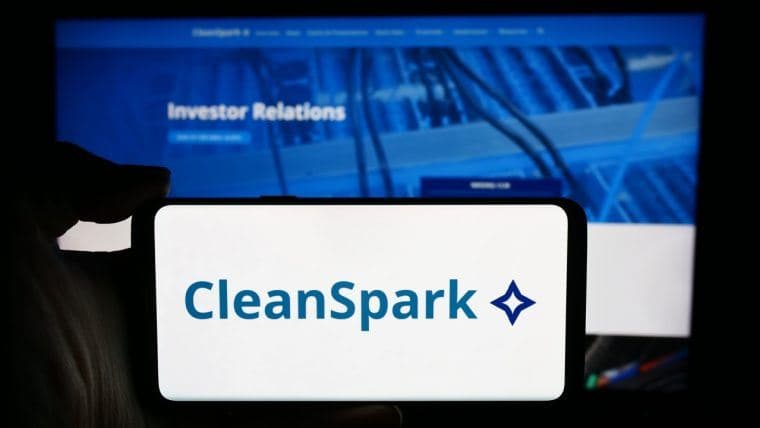 Il miner di Bitcoin Cleanspark acquista 454 BTC a 64.000 dollari mentre altri vendono nel mercato ribassista