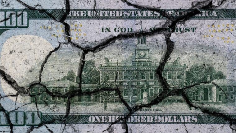 Robert Kiyosaki voit le crash de Bitcoin comme un cadeau—déclare que les États-Unis sont en faillite, le dollar meurt