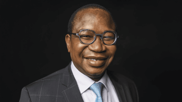 Lo Zimbabwe non è pronto per de-dollarizzare, dice il Ministro delle Finanze