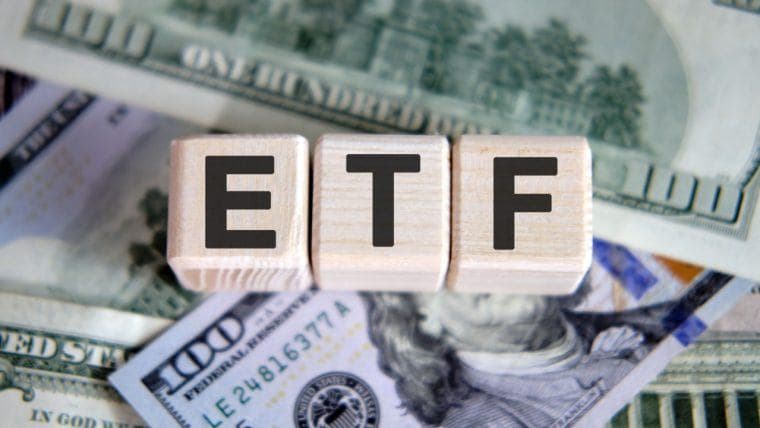Gli ETF Bitcoin registrano un deflusso di $38 milioni mentre i prelievi di Grayscale colpiscono duramente gli ETF Ether