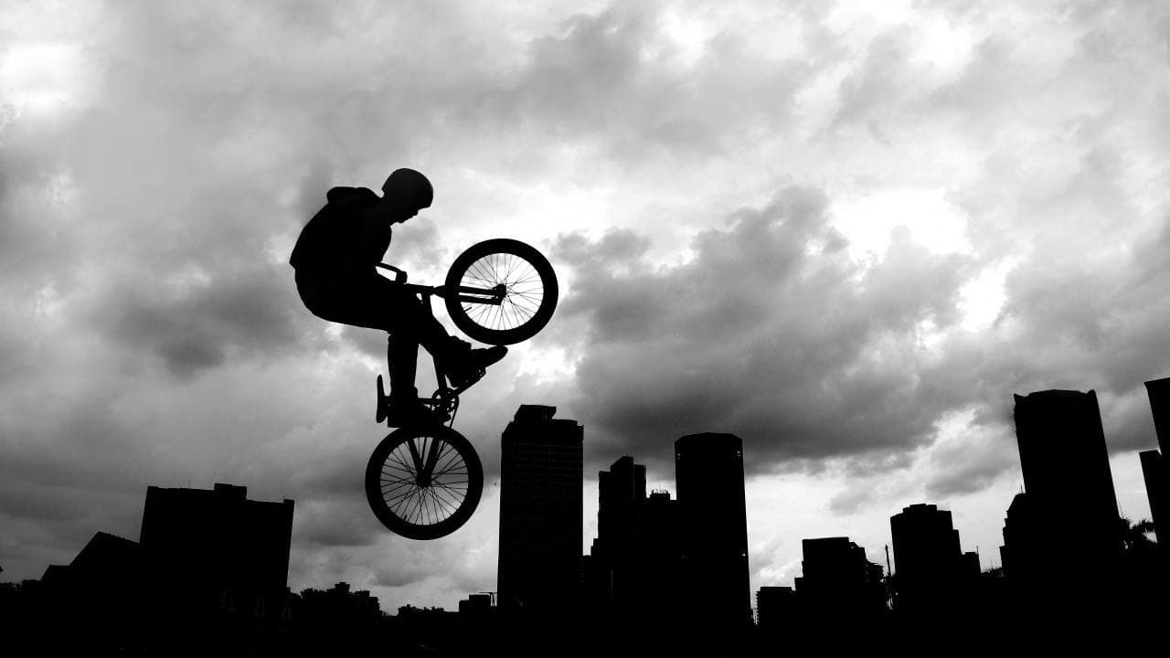 Bitcoin Reclaims $83K as Institutional Buying Ramps Up