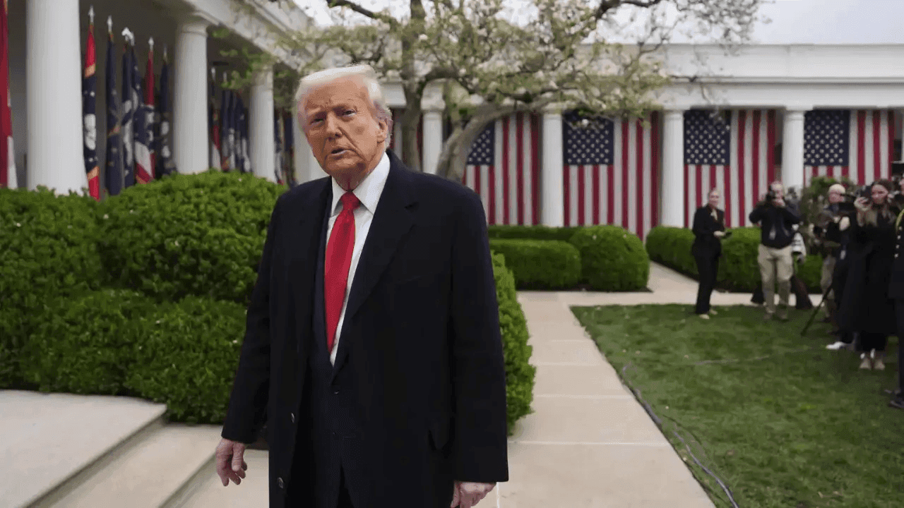 Bitcoin Tumbles After Trump Tariff Bombshell