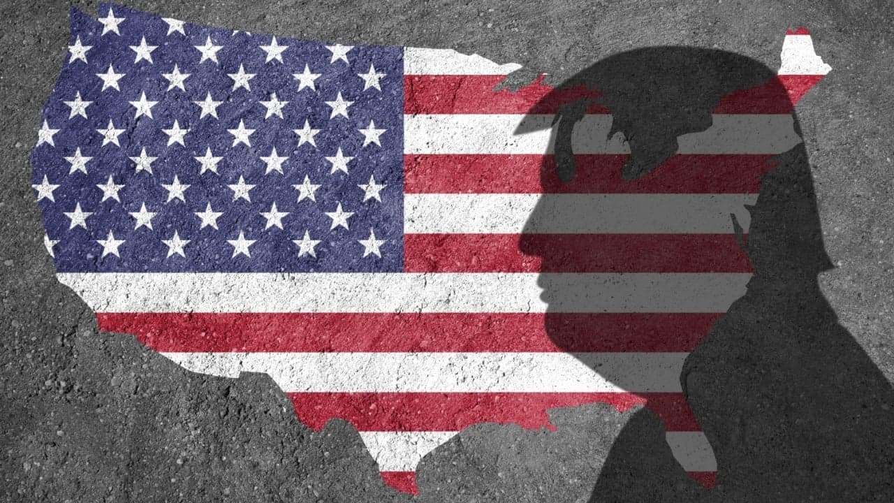 US Dollar risikerer sammenbrud, hvis Fed-formand fyres, advarer fransk embedsmand