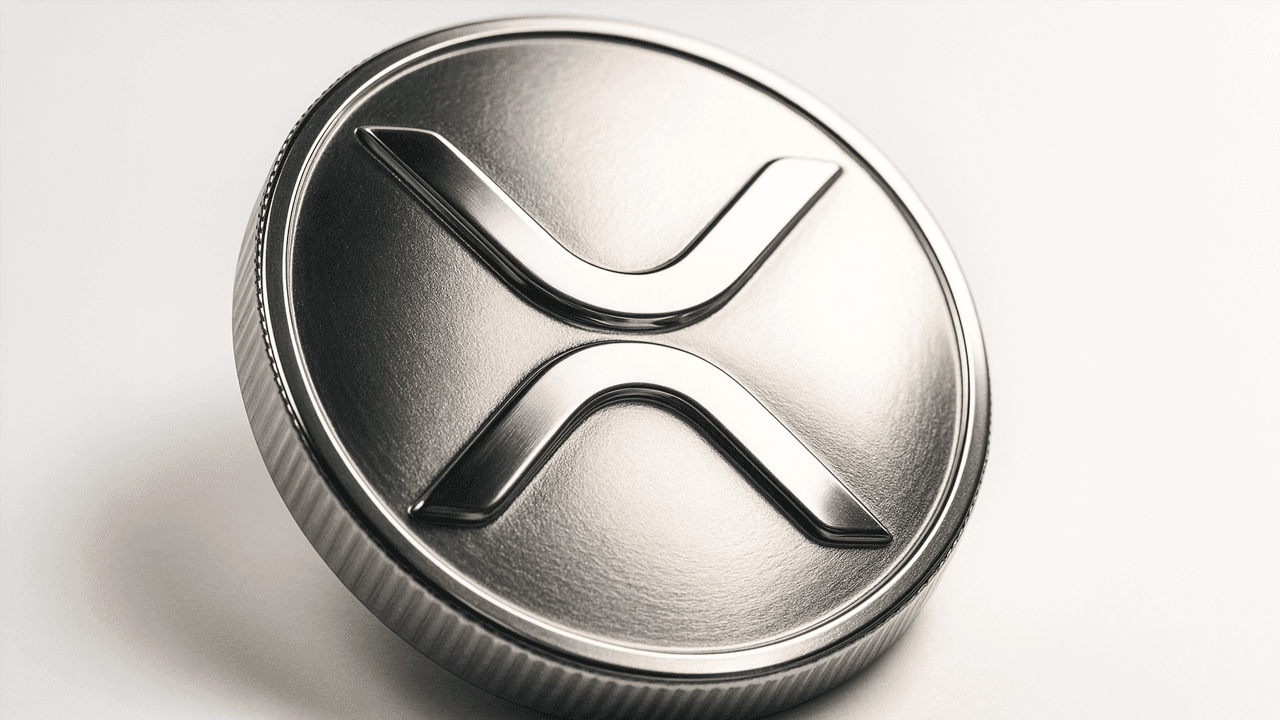 XRP Price Watch: Bulls Battle Resistance at $2.16 as Market Awaits Breakout