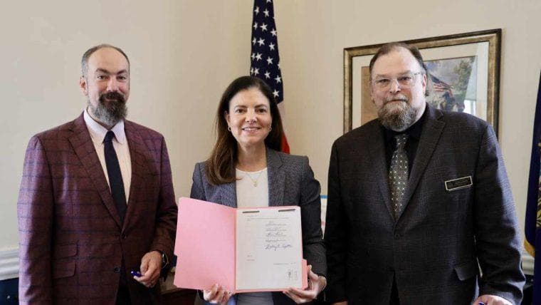 Pierwsze Prawo Rezerwy Bitcoinowej Uchwalone—NH Zezwala Skarbowi Państwa na Zakup Kryptowalut