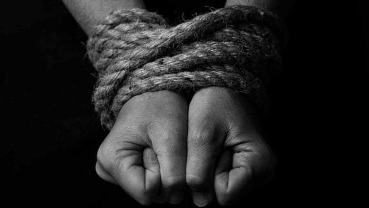 Pasangan Rusia Diculik dalam Perangkap Kripto—Pelarian Memicu Pencarian Global