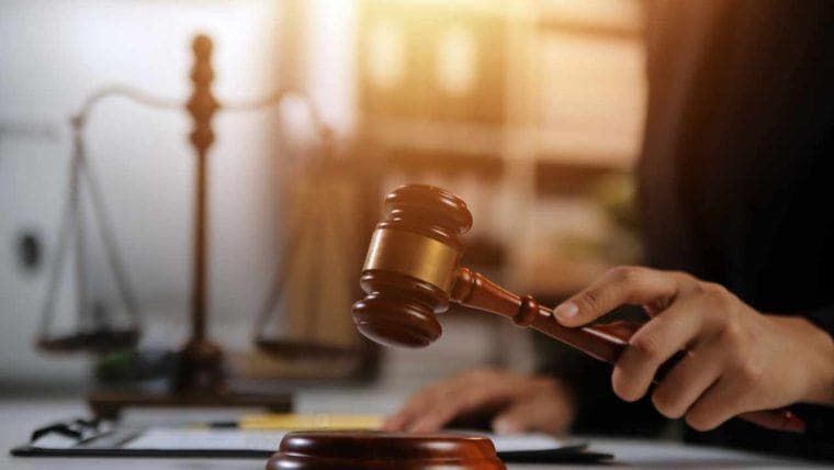 USA odzyskuje 2,5 mln USD w kryptowalutach z oszustw wykorzystujących strach przed przegapieniem (FOMO) na rynku