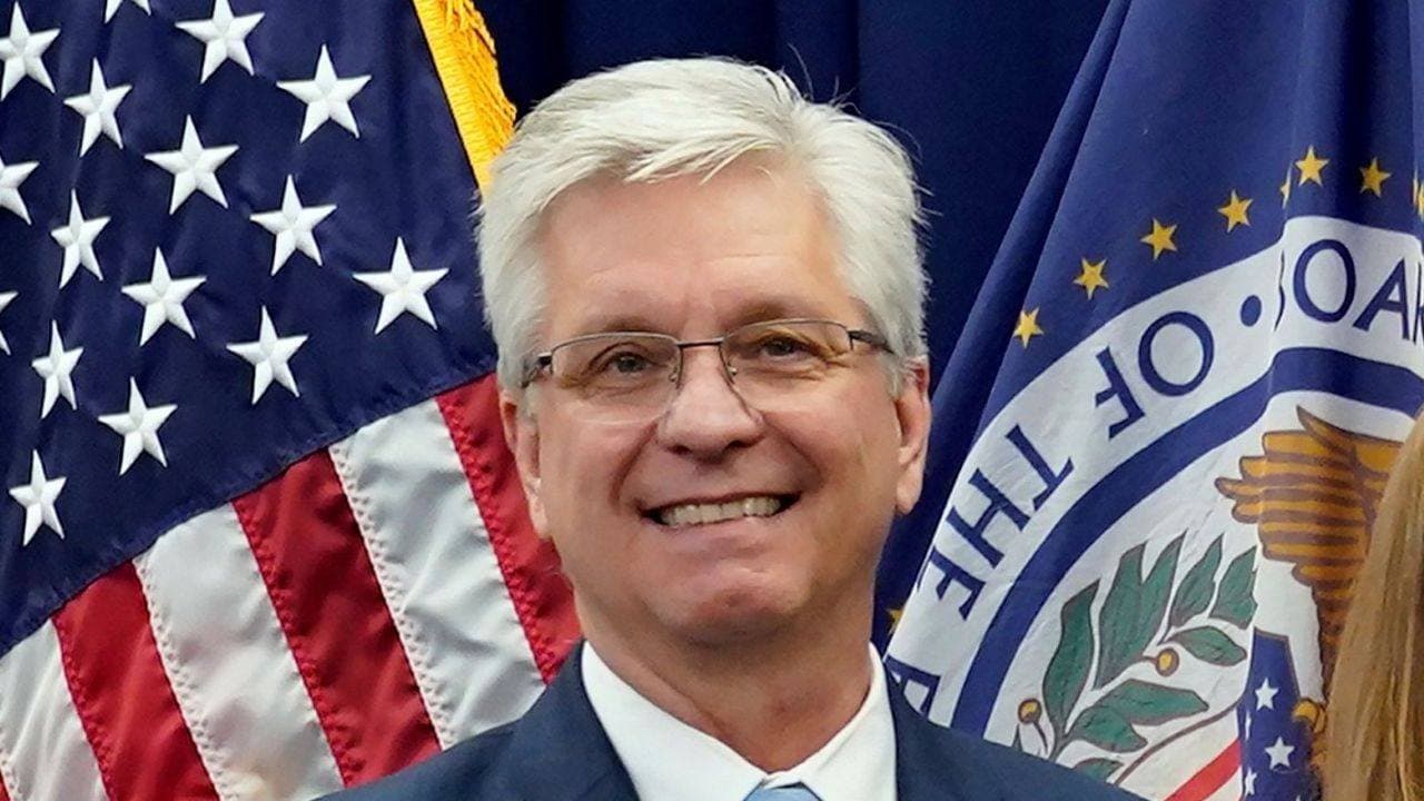 Bitcoin Seesaws After Fed Governor Waller Hints at a July Rate Cut