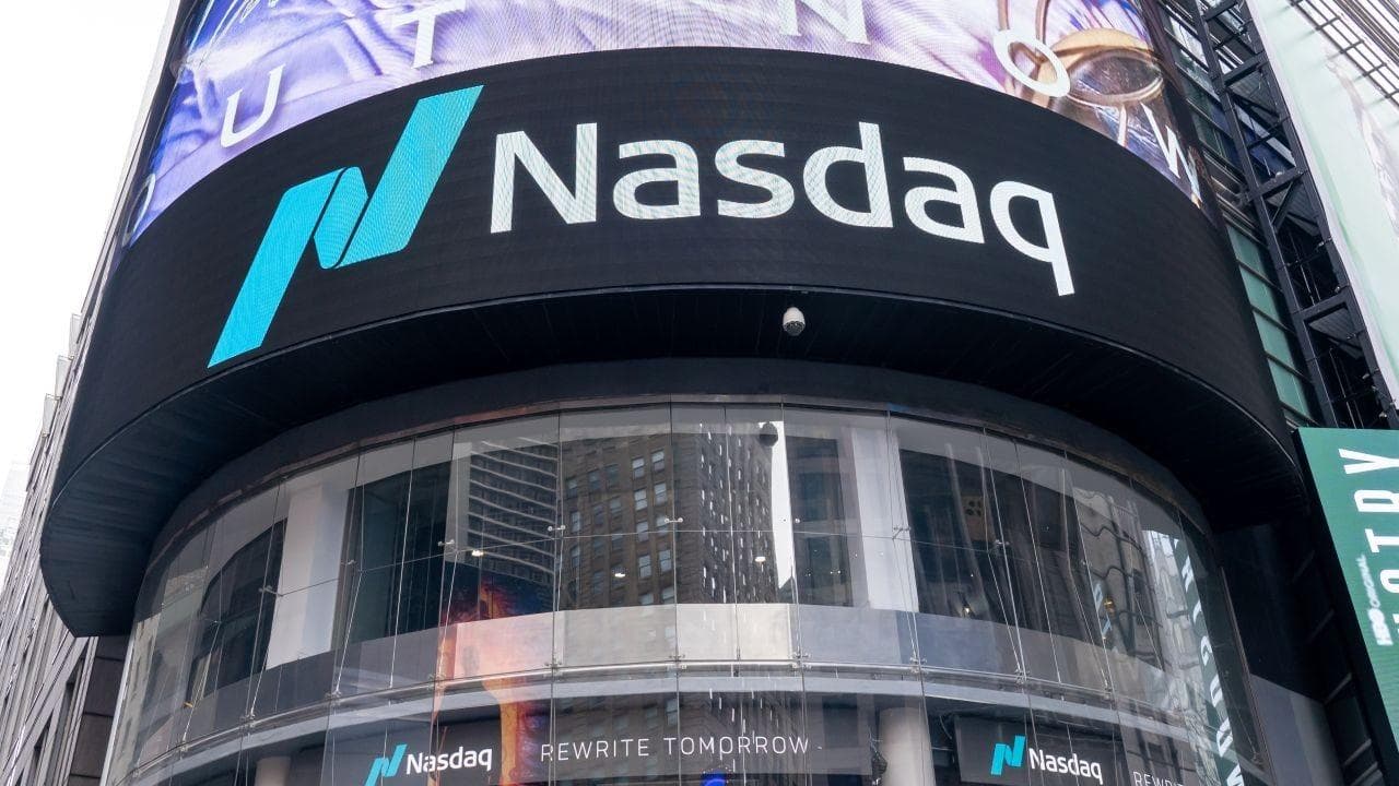 Bitcoin Steady as Stocks Near Record High