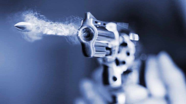 CEO do JPMorgan: EUA Não Devem Acumular Bitcoin—Precisamos de Balas e Armas, Não de Cripto