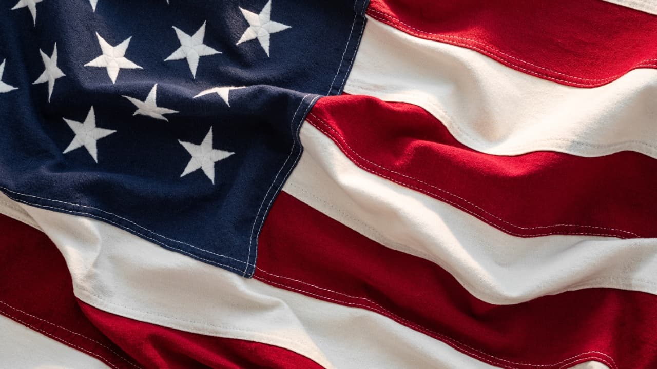 Legiuitorul solicită interzicerea completă a conflictelor privind criptomoneda pentru Congres, Casa Albă, agenții