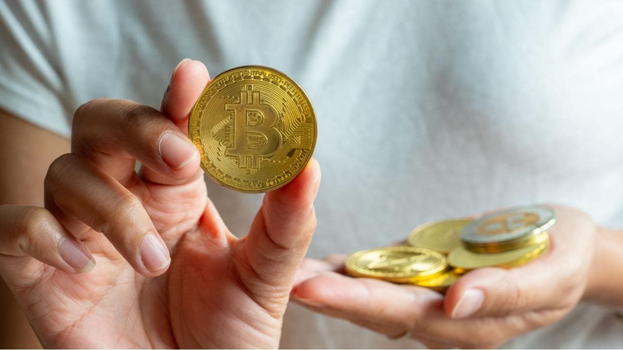 Blackrock هم بیتکوین و هم اتر ETFها را زمانی که جریانها مثبت باقی میمانند، بالا میبرد.