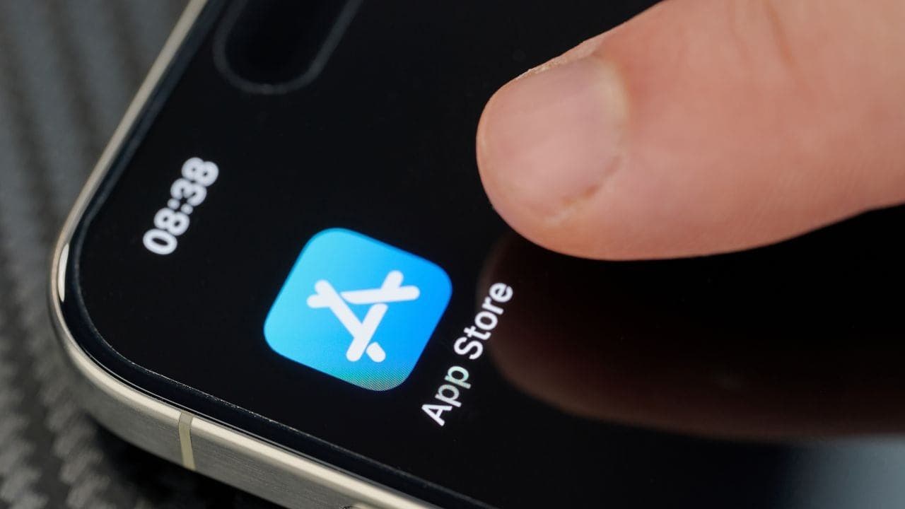 Jack Dorseyn viestisovellus Bitchat julkaistu Apple App Storessa