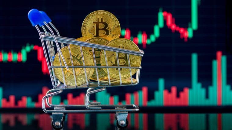 شرطبندیها بر کاهش نرخ پس از اعلام نزدیک به هدف ADP افزایش مییابد، در حالی که بیتکوین به دنبال شکست سطح ۱۱۰,۰۰۰ دلار است.