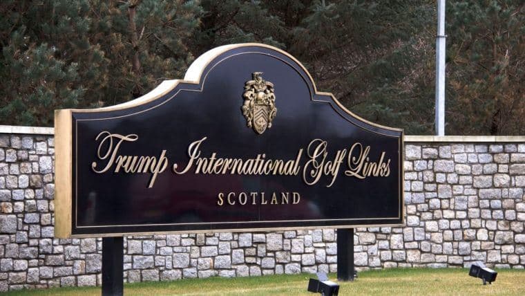 Platforma de Avere Crypto Co-fondatorii Nexo iau masa cu Președintele Trump la Deschiderea Terenului de Golf