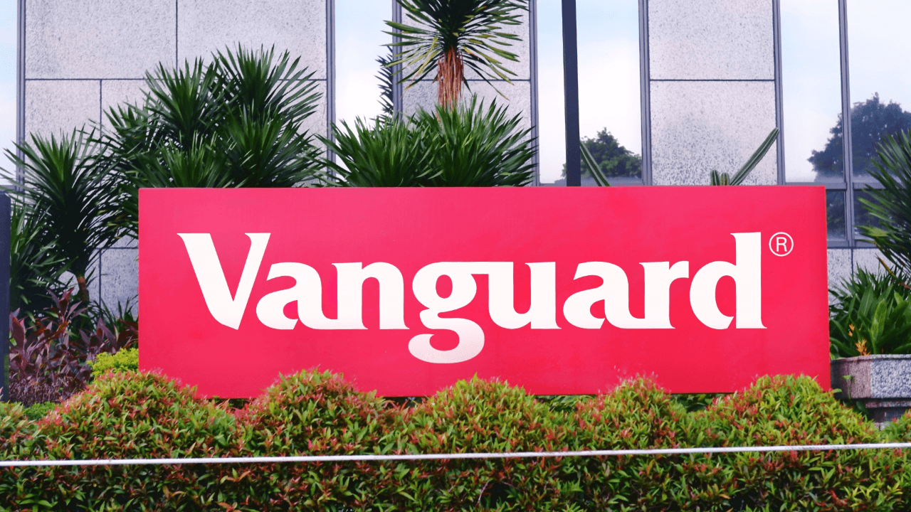 Vanguard ahora es el mayor patrocinador de la estrategia después de años de descartar Bitcoin