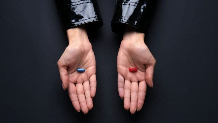 Компании Ethereum Treasury лучше покупать, чем спотовые эфир ETFs в США, утверждает Standard Chartered.