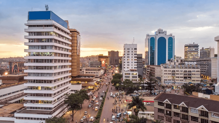 Ugandai kormányalkalmazott beismeri szerepét egy kriptós emberrablásban, amelyben szakadár katonák vettek részt