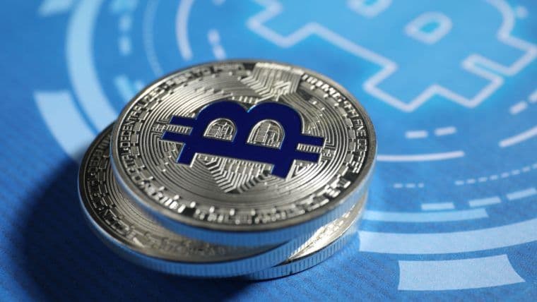 Bitcoin och Ether ETF:er Rasar Med Kombinerade Inflöden på 929 Miljoner Dollar